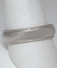 Load image into Gallery viewer, MENS 14K WHITE GOLD HIGH POLISH PLAIN MILLGRAIN EDGE WEDDING BAND RING 10 3/4 6m
