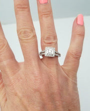Load image into Gallery viewer, LADIES 10k WHITE GOLD 1/2ct ROUND DIAMOND ILLUSION HEAD HALO ENGAGEMENT RING
