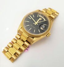 Load image into Gallery viewer, 18k Yellow Gold Rolex Oyster President Day Date Bark Black Dial Watch 18078 36mm

