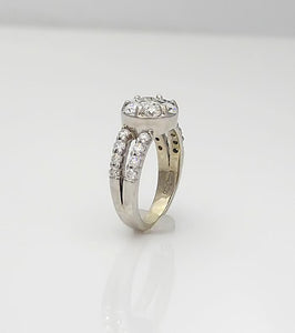 14k White Gold 1 1/2ct Round Diamond Flower Ring