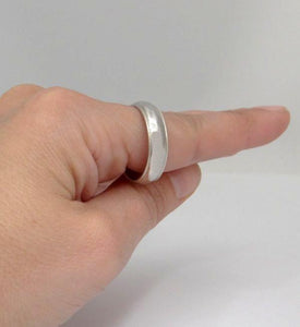 MENS 14K WHITE GOLD HIGH POLISH PLAIN MILLGRAIN EDGE WEDDING BAND RING 10 3/4 6m