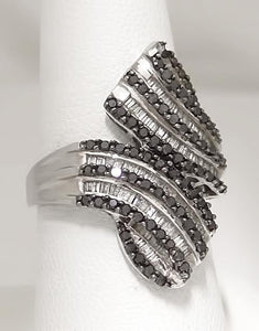 LADIES 10k WHITE GOLD 1.00ct BLACK & WHITE CLEAR DIAMOND DIAMOND WRAP RING