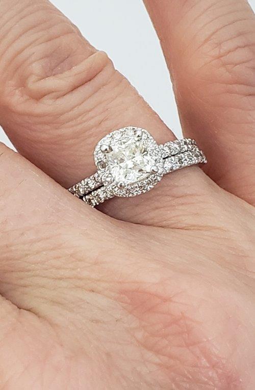 1.70ct Cushion Cut Diamond Bridal Wedding Set In 14k White Gold