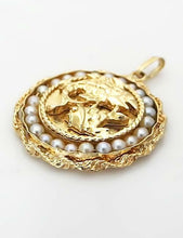 Load image into Gallery viewer, 14k YELLOW GOLD ROUND PENDANT WITH TWO FISH &amp; PEARLS
