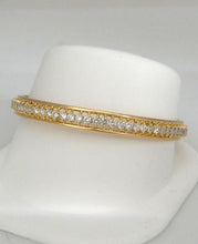 Load image into Gallery viewer, Ladies 14k Yellow Gold 6.00ctw Round Diamond Hard Bangle Bracelet
