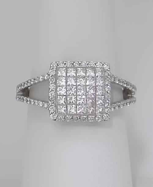 750 18k White Gold .98cts Diamond Princess Square Halo Ring